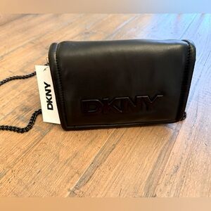 DKNY Maggie Clutch NEW WITH TAGS black/black.